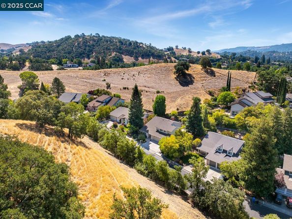 1555 Pebblebrook Ct, Walnut Creek CA 94596