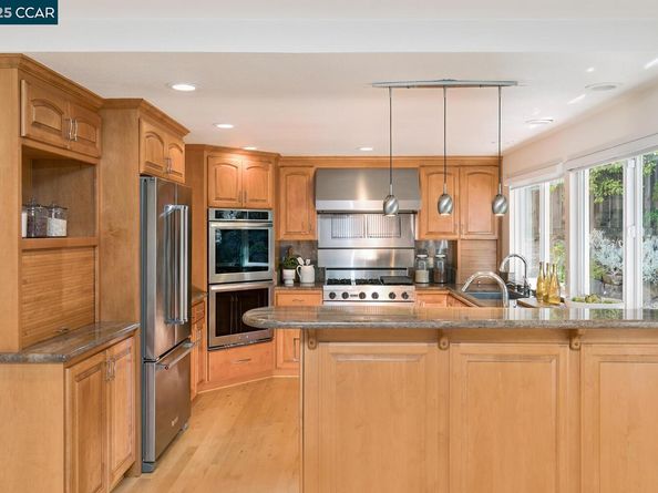 1555 Pebblebrook Ct, Walnut Creek CA 94596