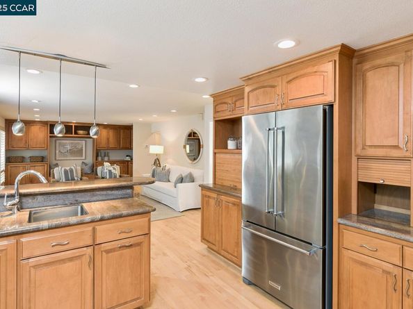 1555 Pebblebrook Ct, Walnut Creek CA 94596