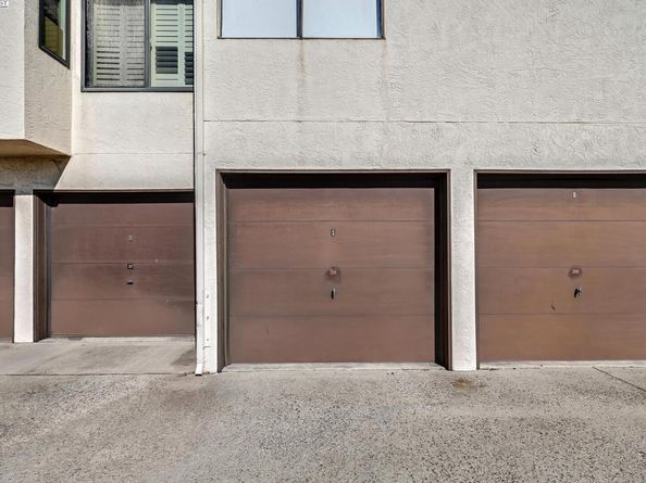 21117 Gary Dr 217, Hayward CA 94546