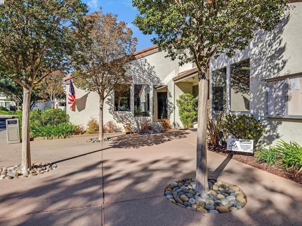 21117 Gary Dr 217, Hayward CA 94546