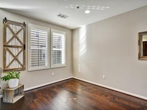 25 Heligan Ln 9, Livermore CA 94551