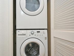 280 Caldecott Ln 221, Oakland CA 94618