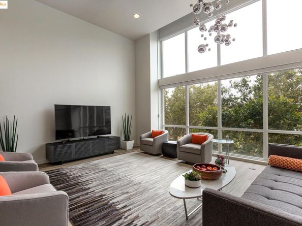 222 Broadway 1204, Oakland CA 94607