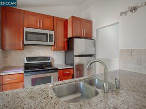 407 Ridgeview dr, Pleasant Hill CA 94523