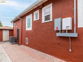 8039 Idlewood St, Oakland CA 94605