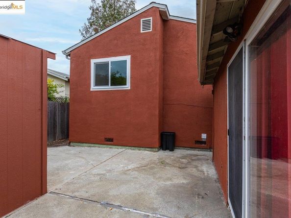 8039 Idlewood St, Oakland CA 94605
