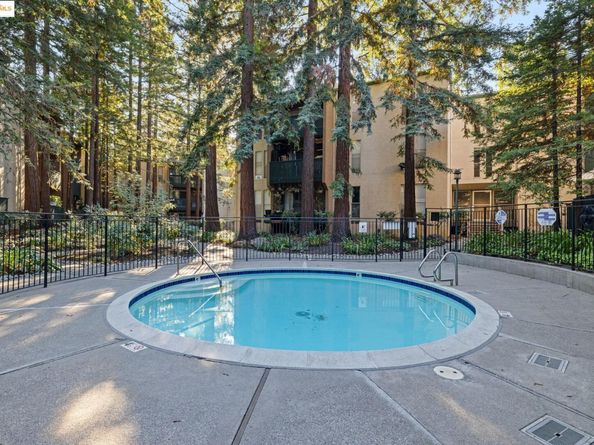 155 Sharene Ln 111, Walnut Creek CA 94596