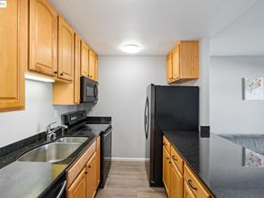 155 Sharene Ln 111, Walnut Creek CA 94596