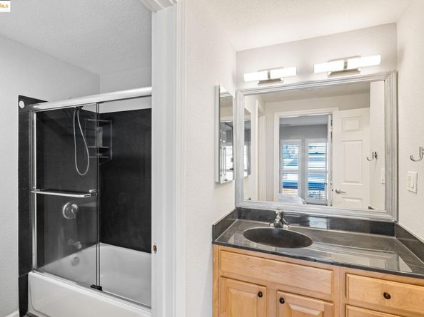 155 Sharene Ln 111, Walnut Creek CA 94596