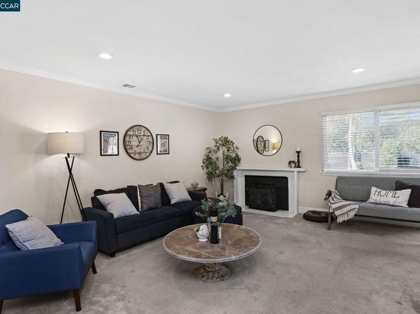 2745 Minert Rd, Concord CA 94518