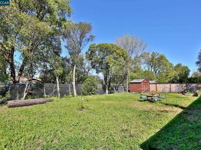 2745 Minert Rd, Concord CA 94518