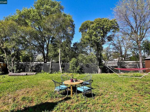 2745 Minert Rd, Concord CA 94518