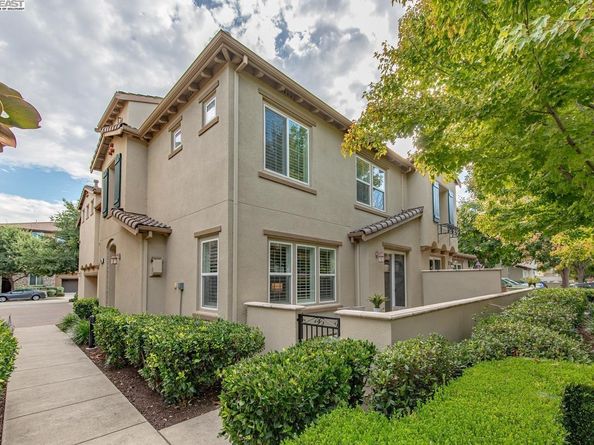 626 Heligan Ln 4, Livermore CA 94551