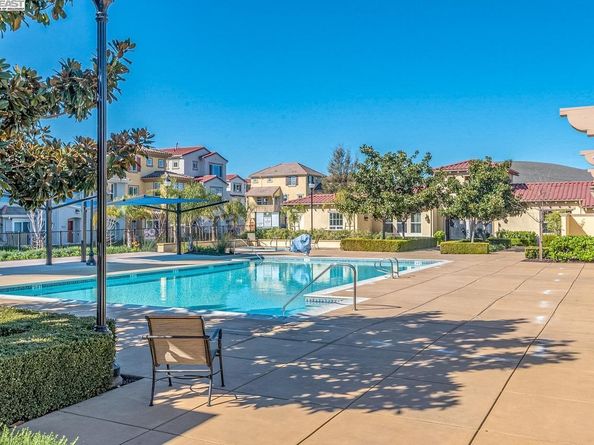 626 Heligan Ln 4, Livermore CA 94551