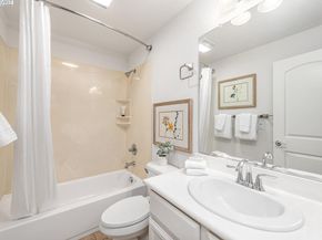 626 Heligan Ln 4, Livermore CA 94551