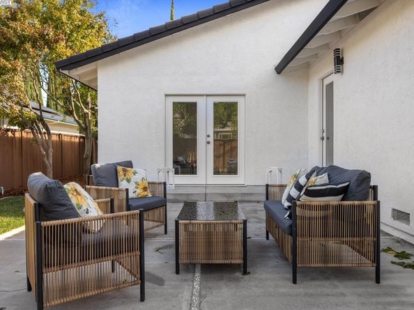 2203 Sherry, Livermore CA 94550