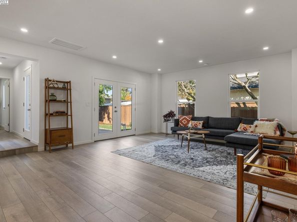 2203 Sherry, Livermore CA 94550