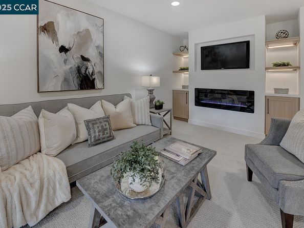 3441 Tice Creek Dr 5, Walnut Creek CA 94595