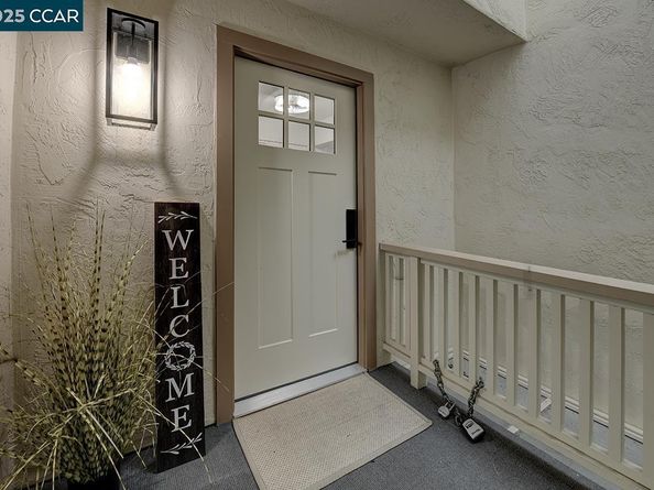 3441 Tice Creek Dr 5, Walnut Creek CA 94595