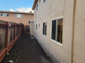 1624 96Th Ave, Oakland CA 94603
