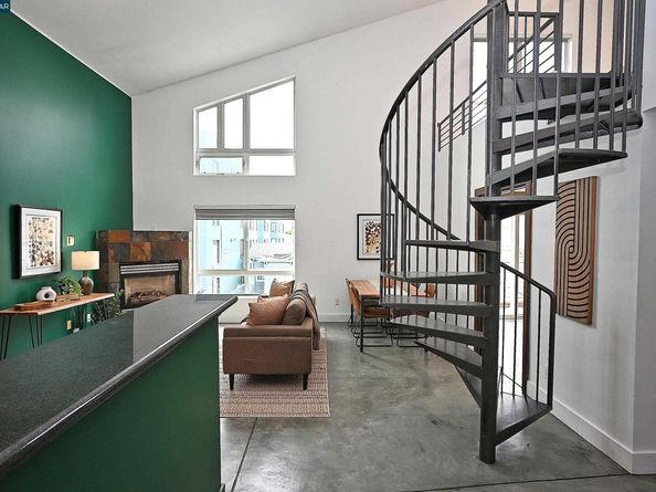 675 8Th Street 15, Oakland CA 94607
