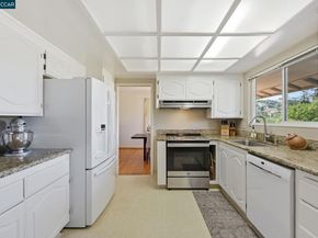 92 Gaywood Pl, Moraga CA 94556