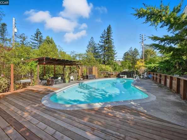 92 Gaywood Pl, Moraga CA 94556