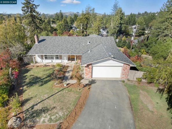 92 Gaywood Pl, Moraga CA 94556