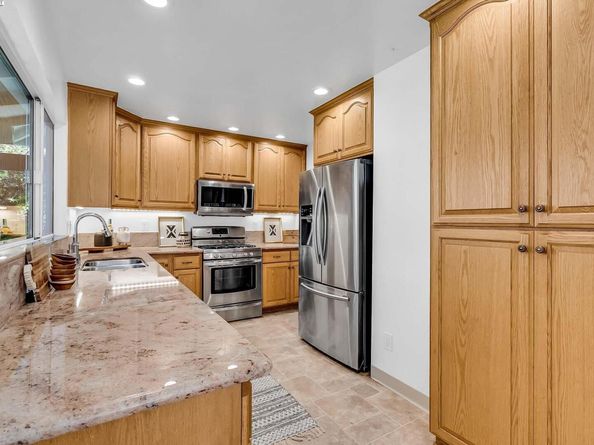 584 Eleanor Place, Hayward CA 94544