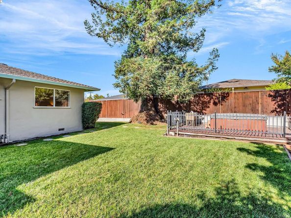 584 Eleanor Place, Hayward CA 94544