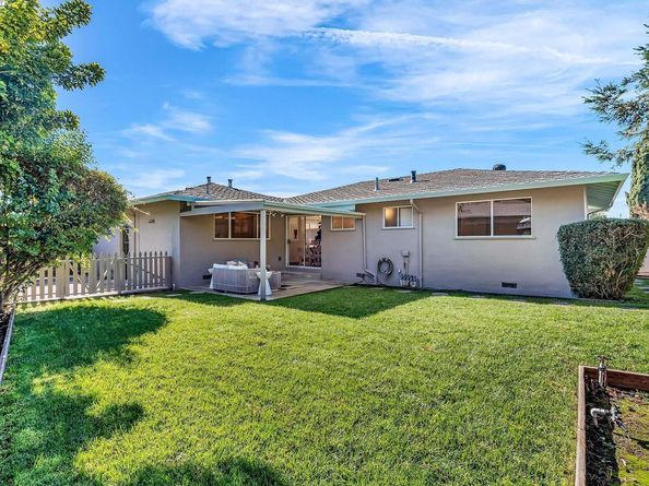 584 Eleanor Place, Hayward CA 94544