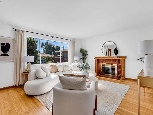 584 Eleanor Place, Hayward CA 94544