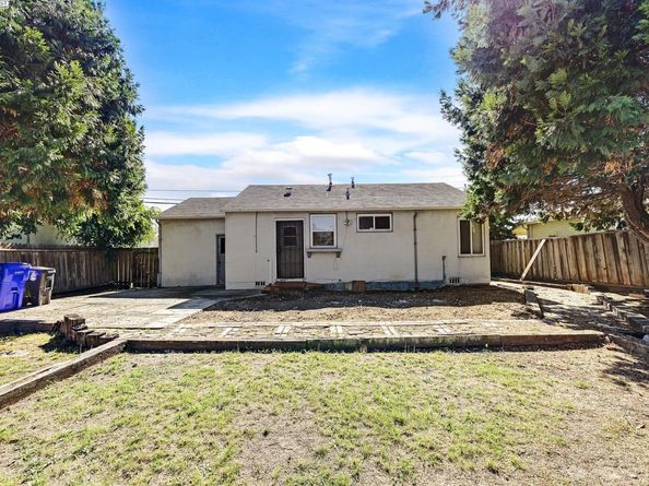 527 Colby St, San Lorenzo CA 94580