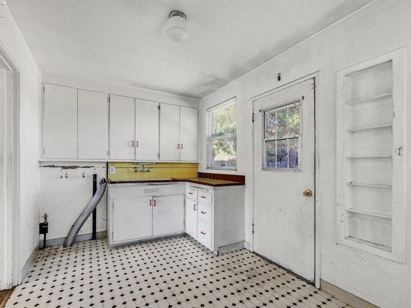 527 Colby St, San Lorenzo CA 94580