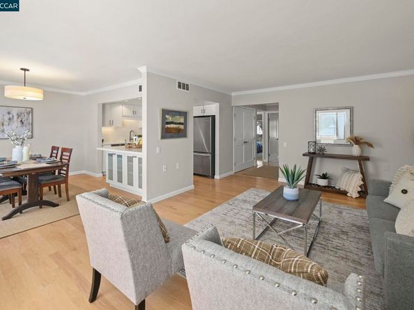 2000 Golden Rain Road 4, Walnut Creek CA 94595