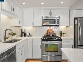 2000 Golden Rain Road 4, Walnut Creek CA 94595