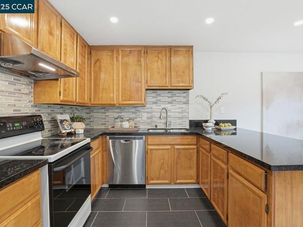 57 Parkview Ter, San Pablo CA 94806