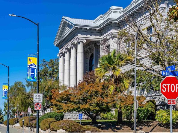 592 Ross Cir, Martinez CA 94553