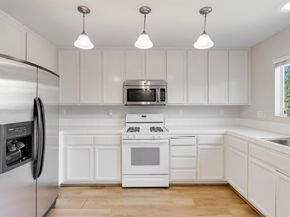 592 Ross Cir, Martinez CA 94553