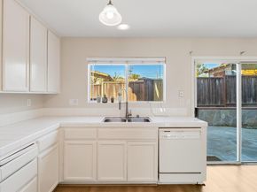 592 Ross Cir, Martinez CA 94553