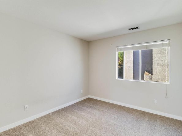 592 Ross Cir, Martinez CA 94553