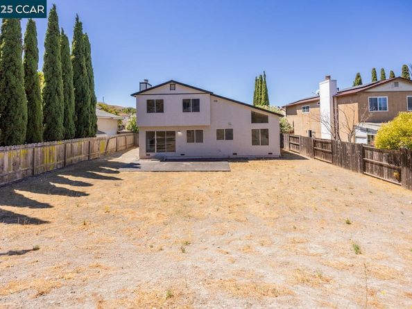 157 Eagle Ct, Hercules CA 94547
