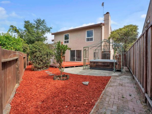 2380 Cabrillo Dr, Hayward CA 94545