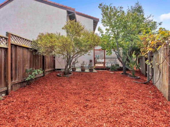 2380 Cabrillo Dr, Hayward CA 94545