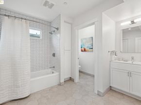 667 Alcatraz Ave, Oakland CA 94609