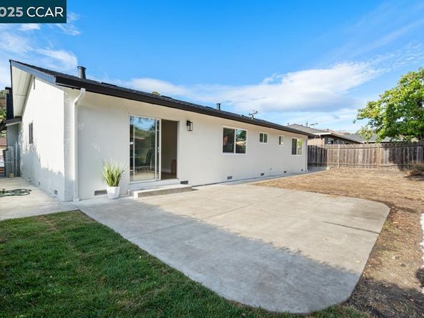 2358 Wright Ave, Pinole CA 94564