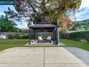 2358 Wright Ave, Pinole CA 94564