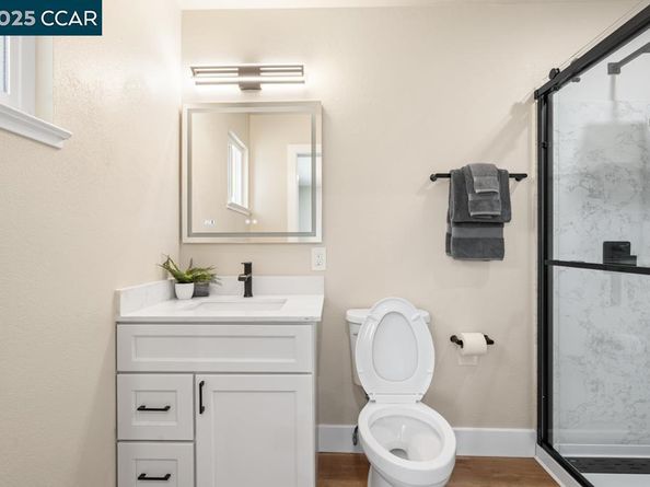 2358 Wright Ave, Pinole CA 94564