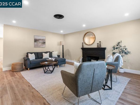 2358 Wright Ave, Pinole CA 94564